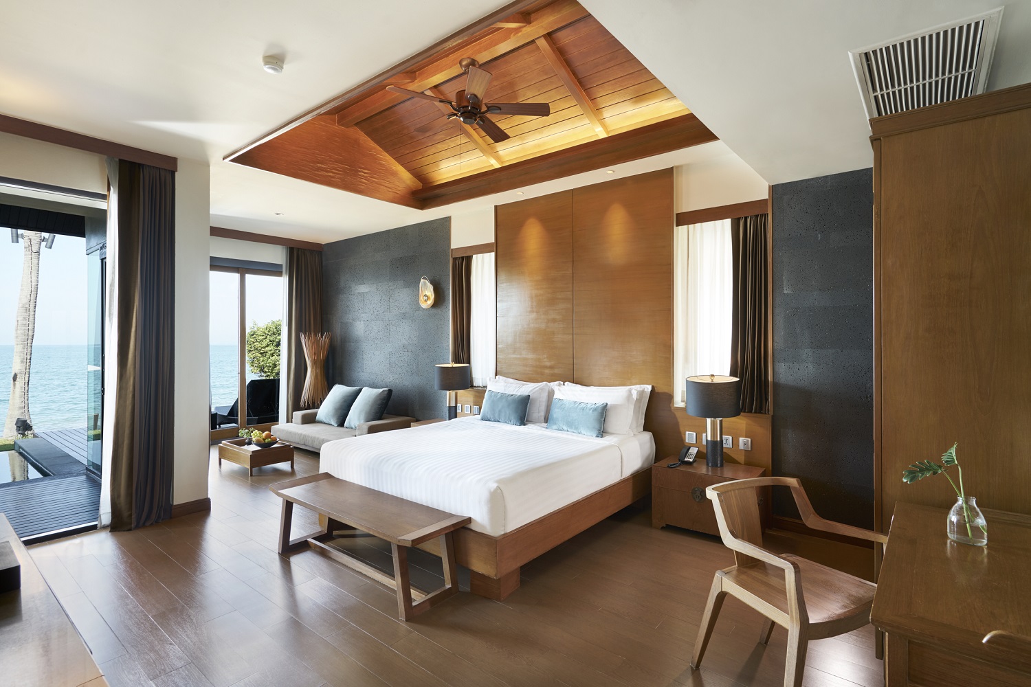 Sea Sand Sun Resort & Villas